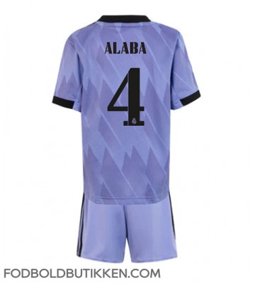 Real Madrid David Alaba #4 Udebanetrøje Børn 2022-23 Kortærmet (+ Korte bukser)